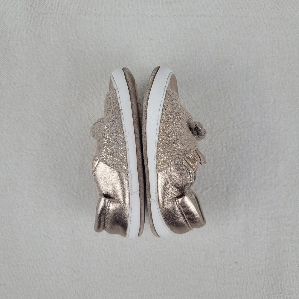 Robeez First Kicks Rose‎ Gold Metallic Bow Soft Sole Baby Shoes Size 9-12 Months